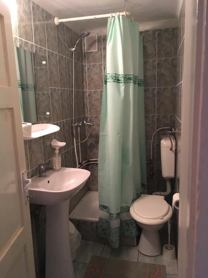 Manyi Villa 伯伊莱图什纳德 外观 照片