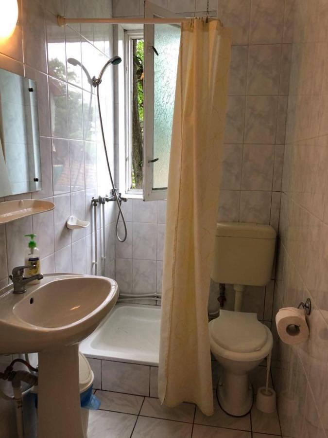 Manyi Villa 伯伊莱图什纳德 外观 照片